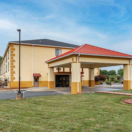 Comfort Inn & Suites Mocksville I-40 Екстериор снимка