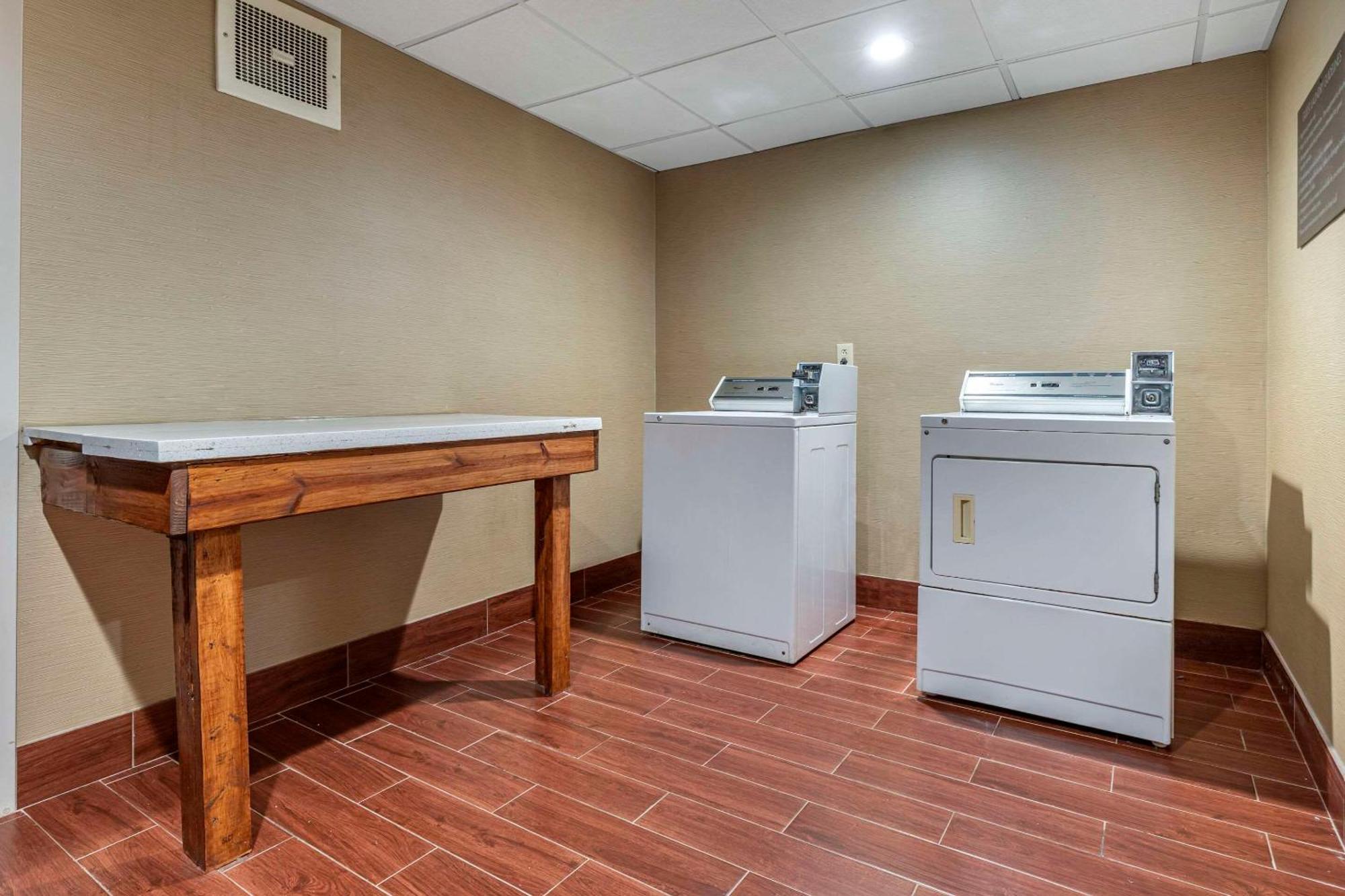 Comfort Inn & Suites Mocksville I-40 Екстериор снимка
