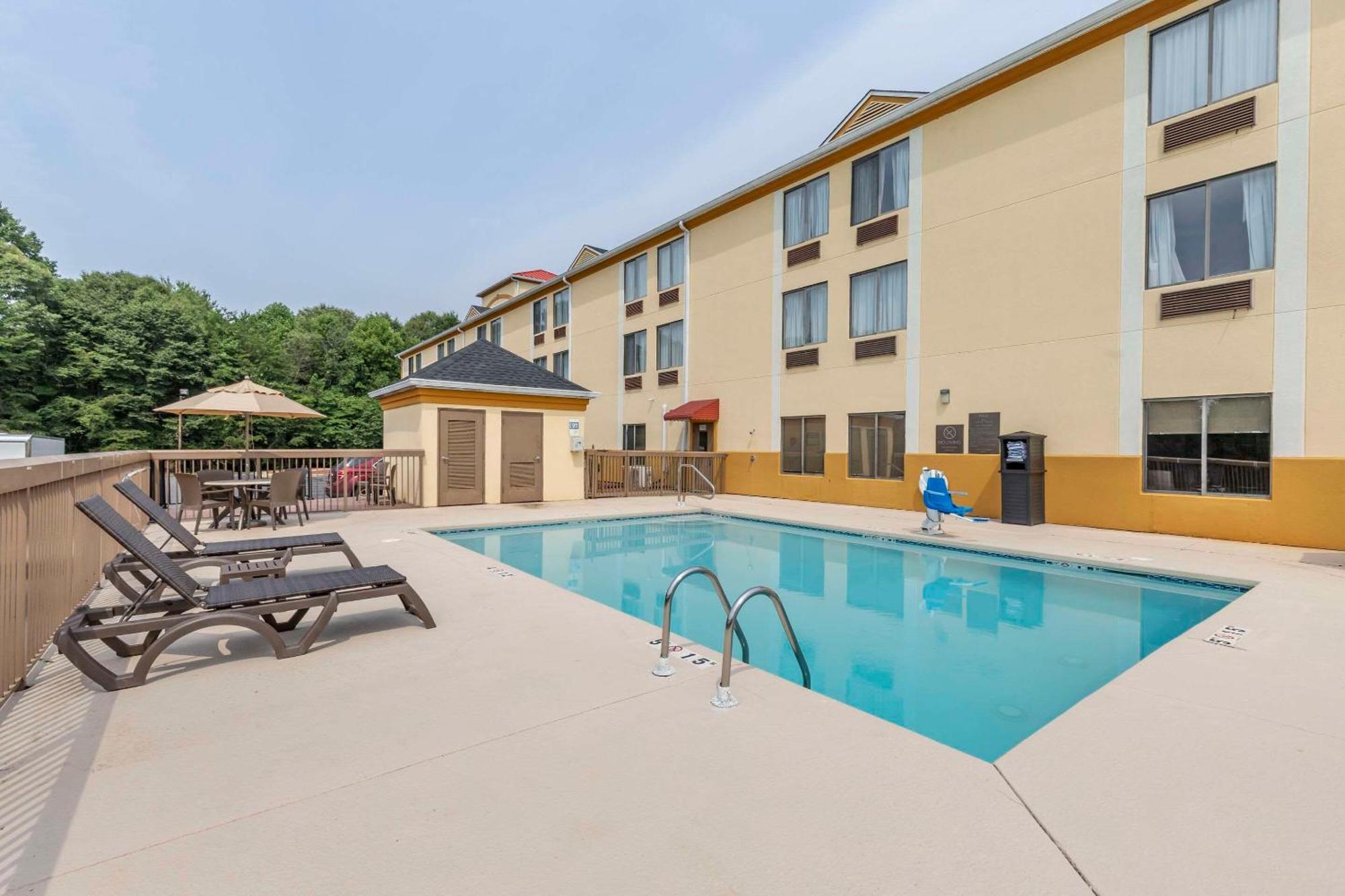 Comfort Inn & Suites Mocksville I-40 Екстериор снимка
